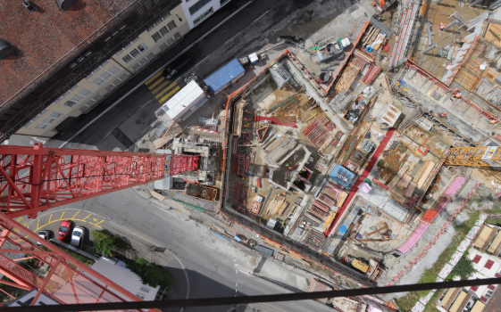 avisec Construction Crane Camera: vista dalla gru sul cantiere – Immagine di esempio