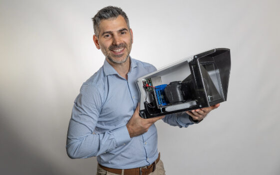 avisec diventare partner: montaggio e formazione tecnica per sistemi webcam professionali – Immagine simbolica