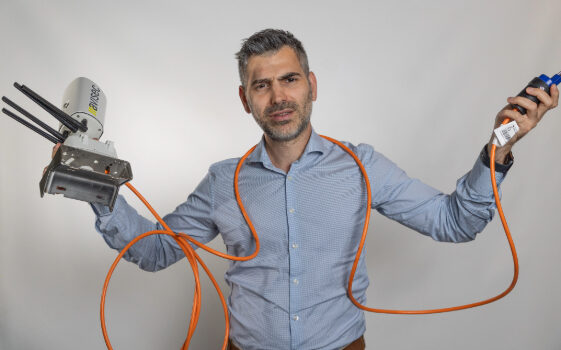 FAQ fotocamere da cantiere: risposte tecniche su collegamenti e hardware – Immagine simbolica